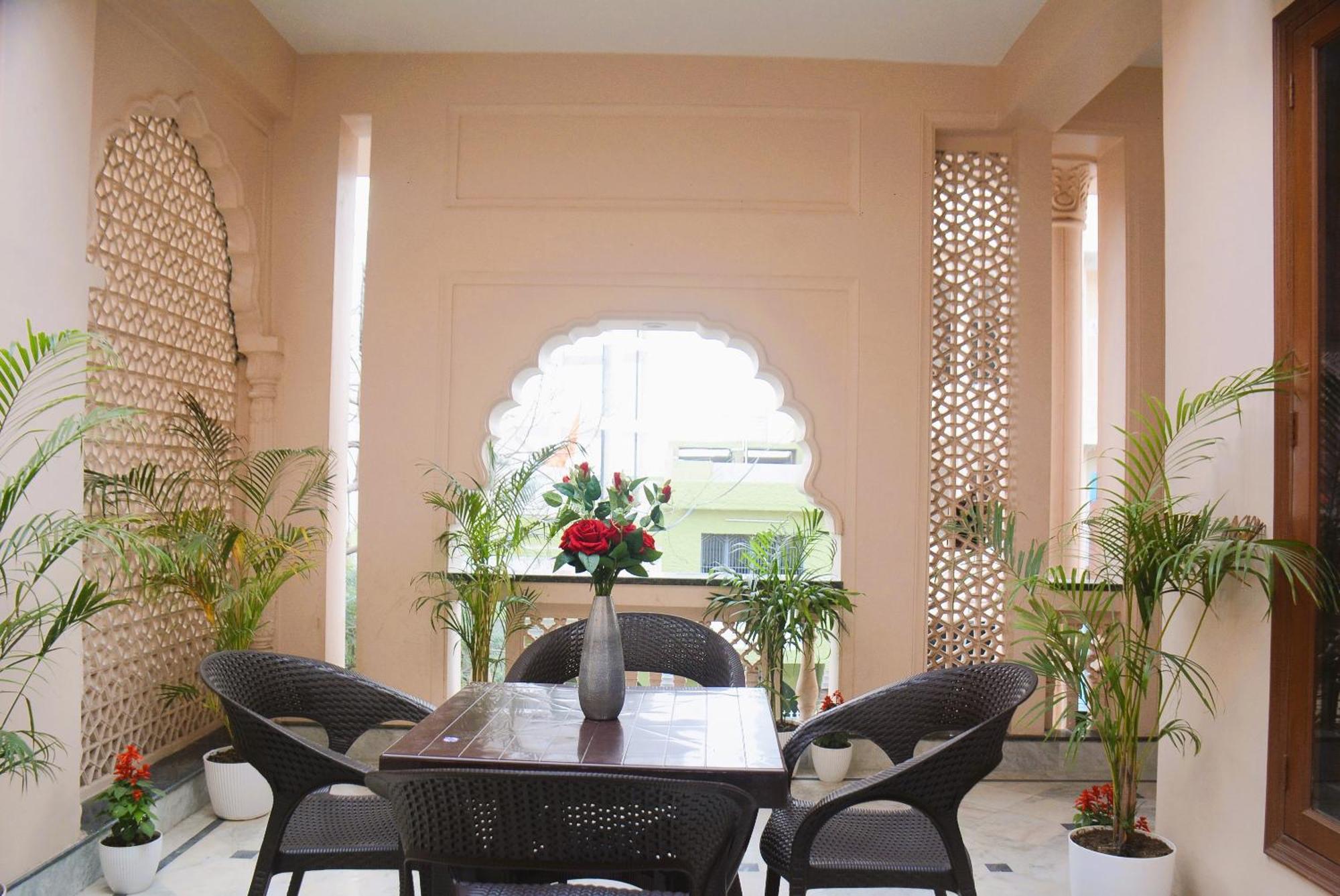 Gupta Vilas - A Boutique Homestay Агра Экстерьер фото